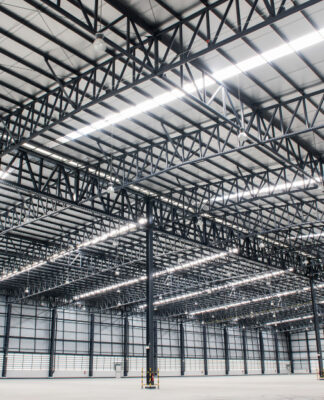 Everything you need to know about the construction of a warehouse